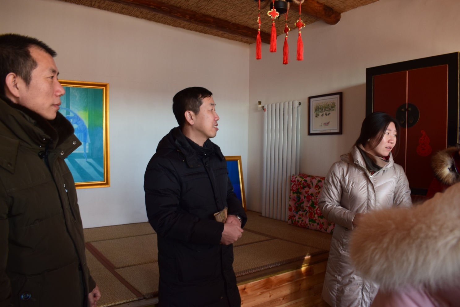 1491377232914330.jpg 师生参观依田苗圃民宿.jpg